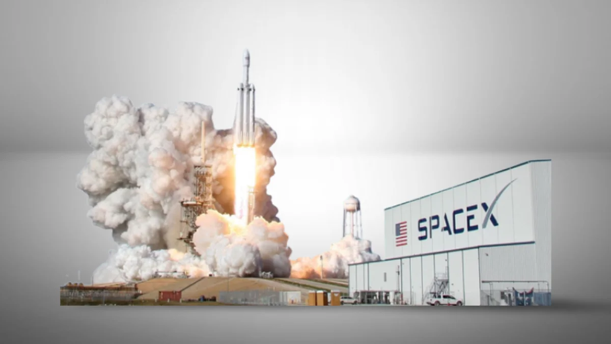 SpaceX lifts off world's most powerful rocket